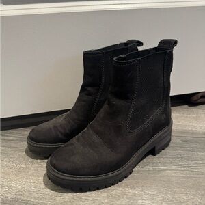 timberland women’s boots. Size 5.5 Good used condition.
